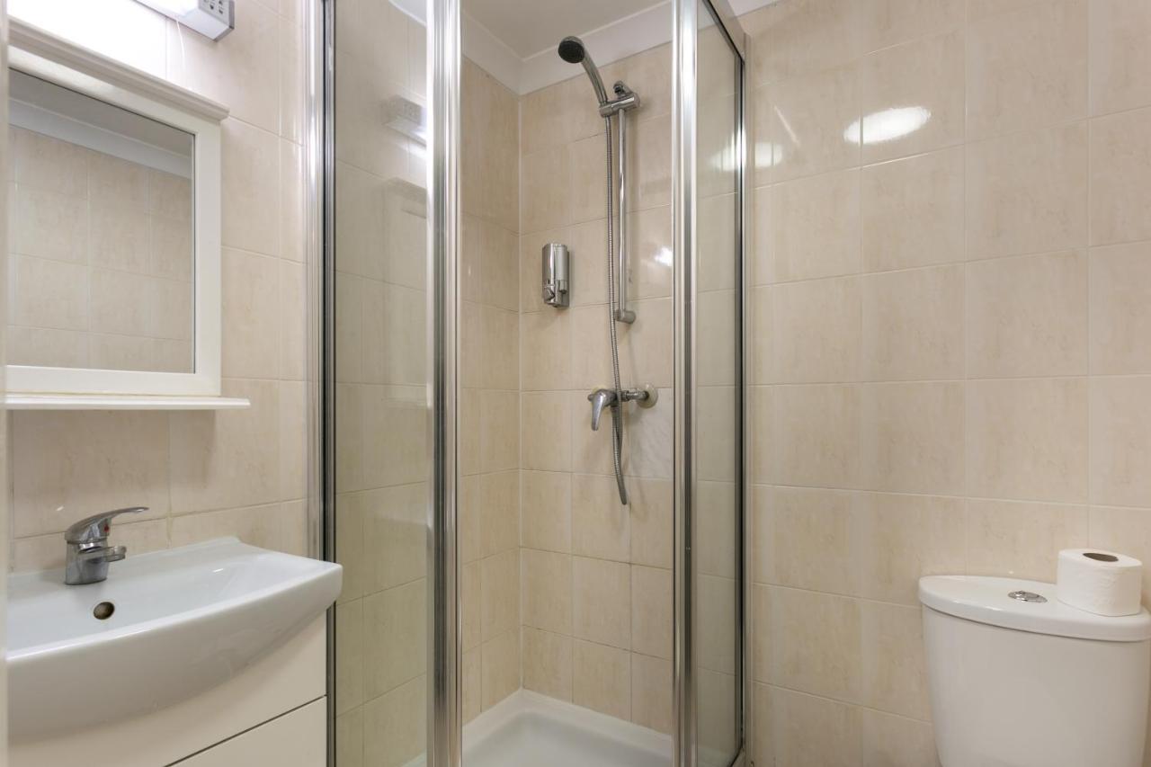 Hotell Victoria Station 2*