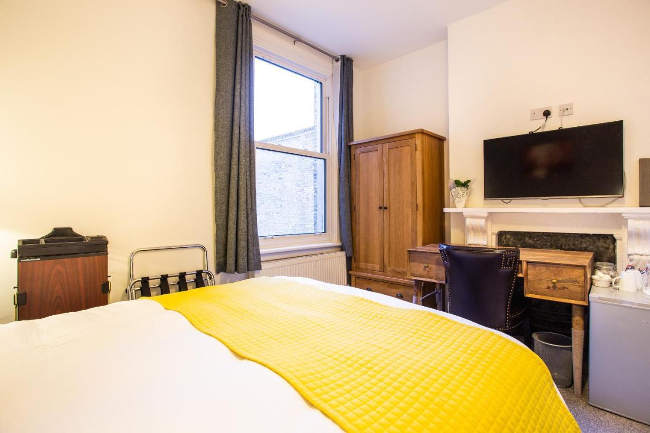 Oyo The Greenland Hotell