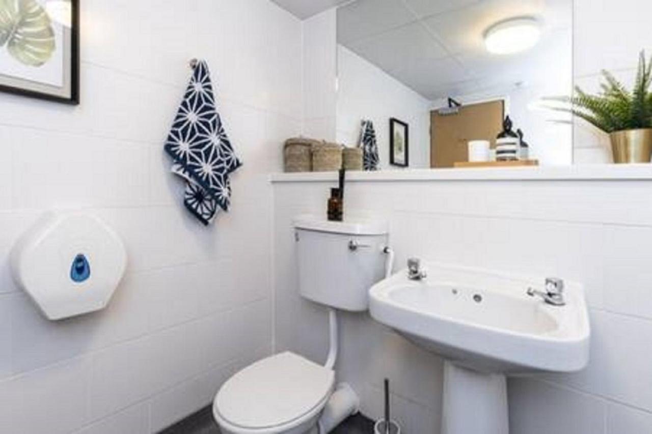Gasthof Modern And Studio, Westminster - Sk