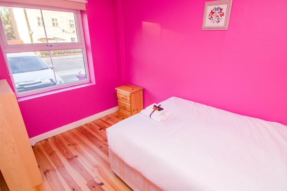 Wharf - 3* London