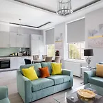 Cromwell Road Apartments