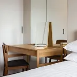 Cresswell Gardens IV By Onefinestay