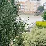 Luxury Canary Wharf Apartment With Free Parking