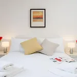 Splendid Apartment Near Vauxhall Tube