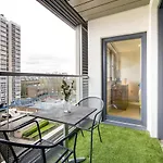 1Br Penthouse Flat In East London