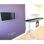 Godson Studio Apartment01