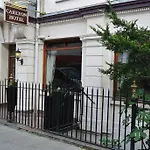 Carlton Hotel