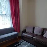 Bubblesbnb- 4 Bedroom House