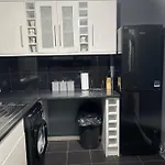 Newsuites