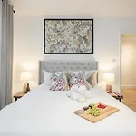 Elegant 3Bed Apartment In Kensington Olympia