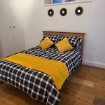 Classy Flat In Fulham