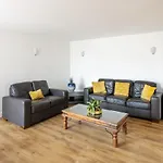 Comfortable And Bright Apartment In Tower Bridge