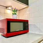 Luxury Waterside Apartment - 2 Bedrooms&2 Balconies
