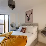 Lux 2 Bedrooms - 2 Bathrooms - F7