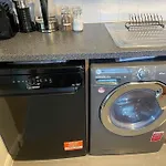 Self-Catering Fully Equipped Apartment In Vauxhall