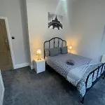 Pretty Flat 2 Double Rooms