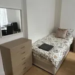 001- Lovely 3-Bedroom Very Close To Oxford Street