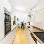 Kensington Retreat