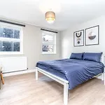 Bright Guest House In Canary Wharf
