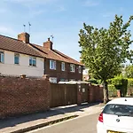 Cozy 2 Bedroom / Westfield / Hammersmith Hospital