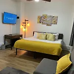 Top Floor Room In Baker St