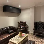Flat In London\'S Primrose Hill