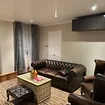 Flat In London\'S Primrose Hill