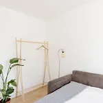 Central London Stylish Room