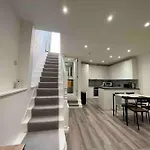 Stunning 3Br Maisonette In Brixton