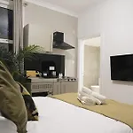 Stylish Studio Apartments, Willesden