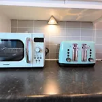 Superb 4 Bedroom Flat In The Heart Of Camden Town