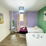 Bright Flat In Bricklane-Aldgate