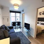 Modern 1 Bed Apartment Camden