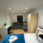 Fabulous Private Bedrooms Near Euston Station, Central London