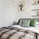 Notting Hill Stylish One Bedroom