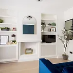 The Chelsea Apartment By Hok Living