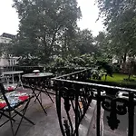 Hyde Park Studio Has Private Balcony With Tranquil Garden View