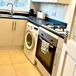 Private Double Room In The Center Of London