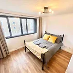 Luxstay 2Br Earls Court Apartment Sleeps Up To 10