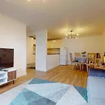Luxstay 2Br Earls Court Apartment Sleeps Up To 10