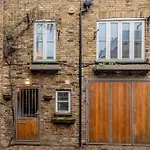 Beautiful Three Bedroom House In West London