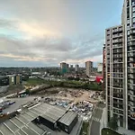 Luxury 2 Bed 2 Bath Modern Flat In White City London