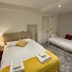 Central Cosy Studio Apartments