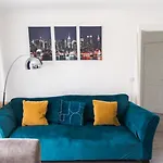 Barking Leisure And Contractor Stays