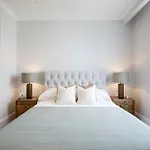 Chic 3 Bed Home In Notting Hill
