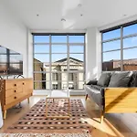Central And Bright 1 Bedroom Flat - Peckham