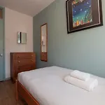 Central London Stylish 4 Bedroom Apartment