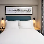 City Sleeper At Royal National Hotel