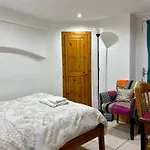 Stay In Bloomsbury2
