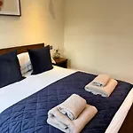 Beautiful One Bedroom Apartment Near Business Design Centre Islington